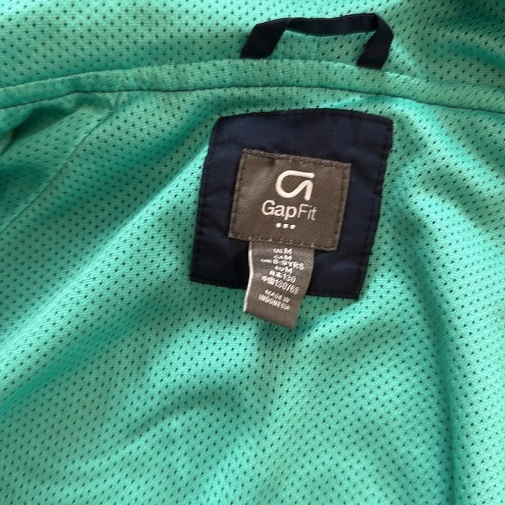 Gap Fit windbreaker Jacket size Medium wore twice (H16) - Picture 7 of 10